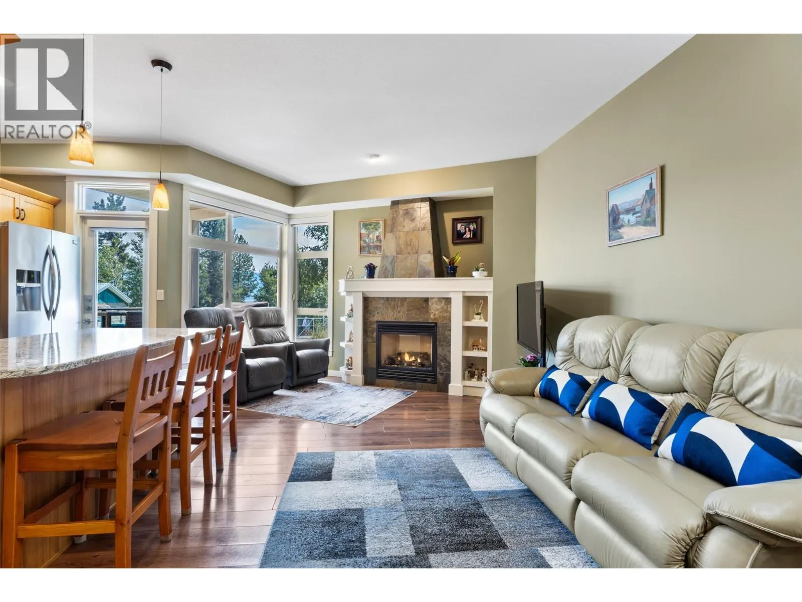 1294 Deodar Road Unit# 11