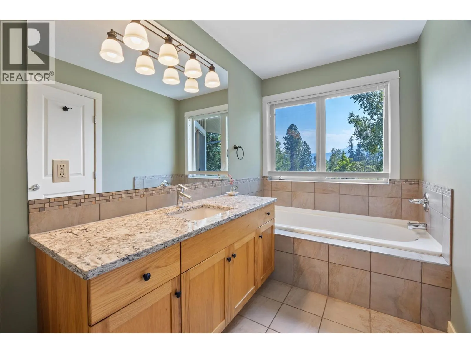 1294 Deodar Road Unit# 11