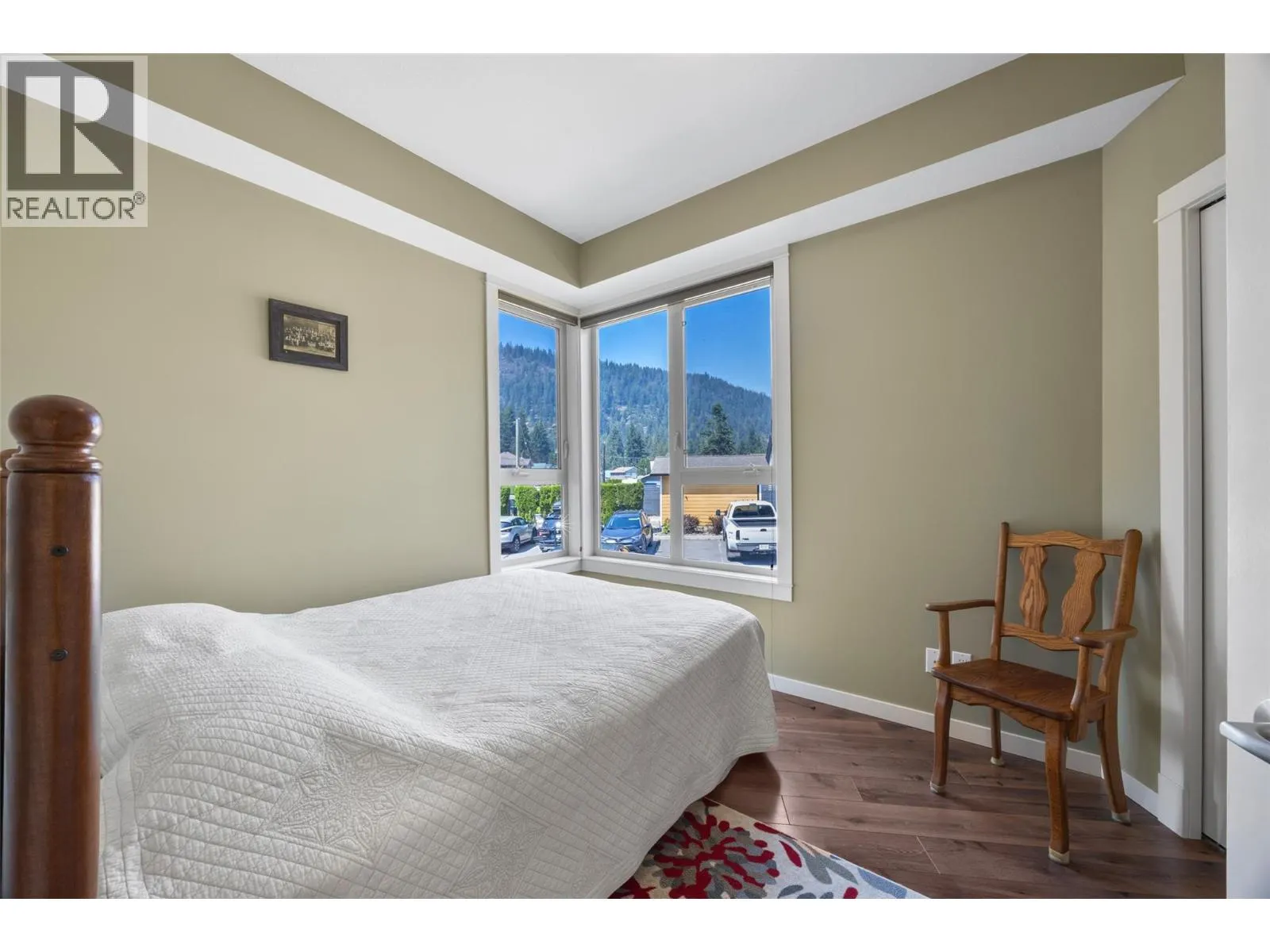 1294 Deodar Road Unit# 11