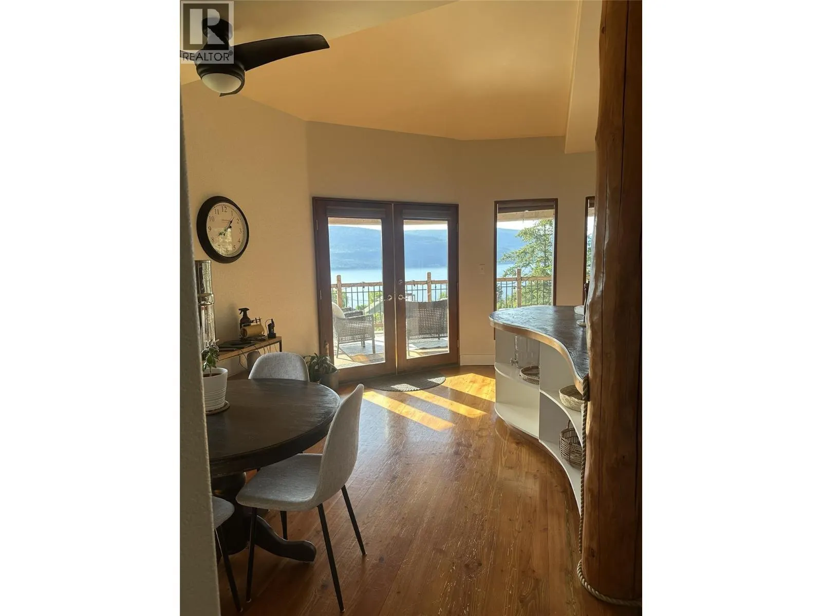 460 Galway Place