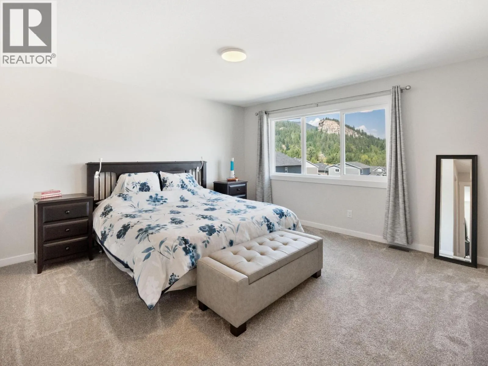 1512 ASPEN Lane