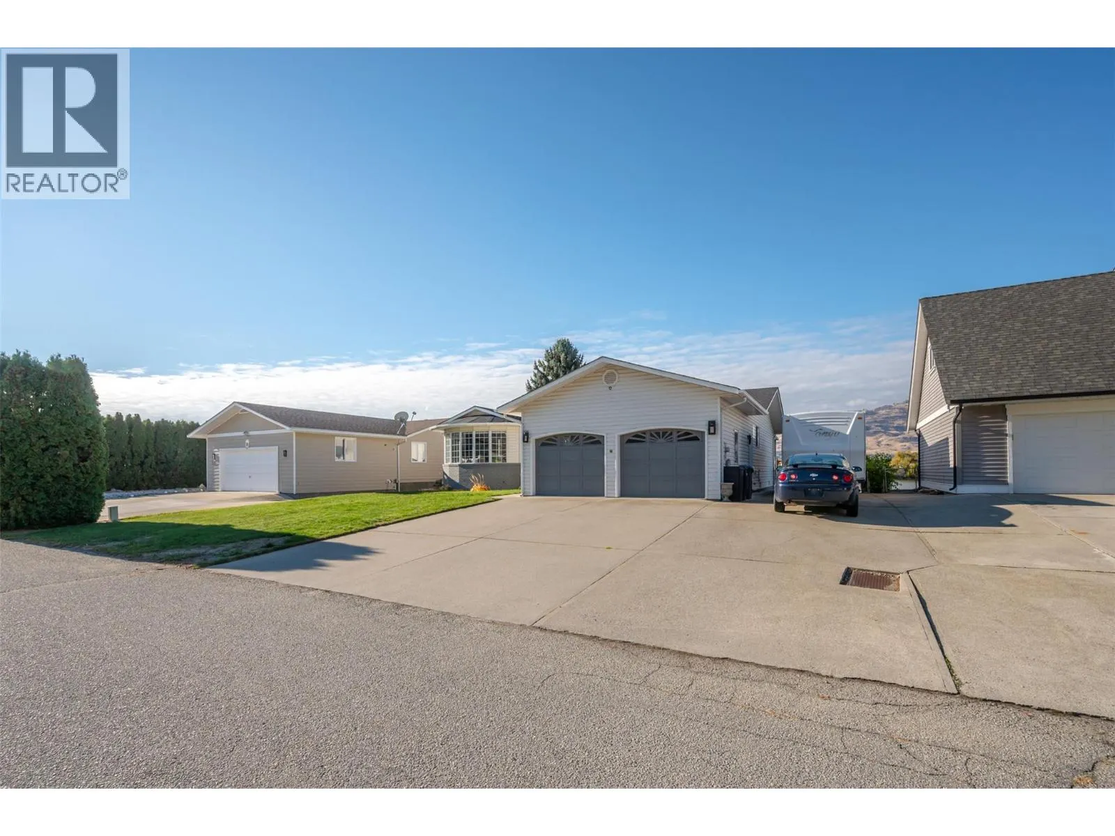 38 BAYVIEW Crescent