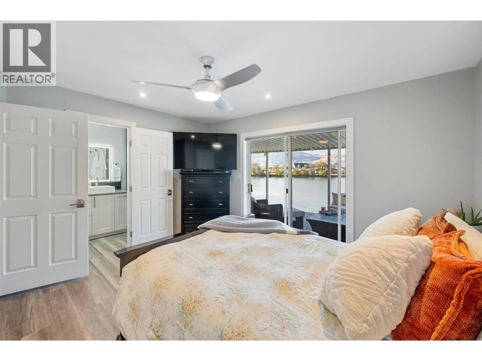 38 BAYVIEW Crescent