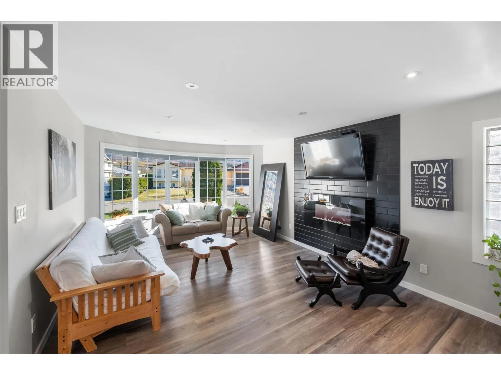 38 BAYVIEW Crescent