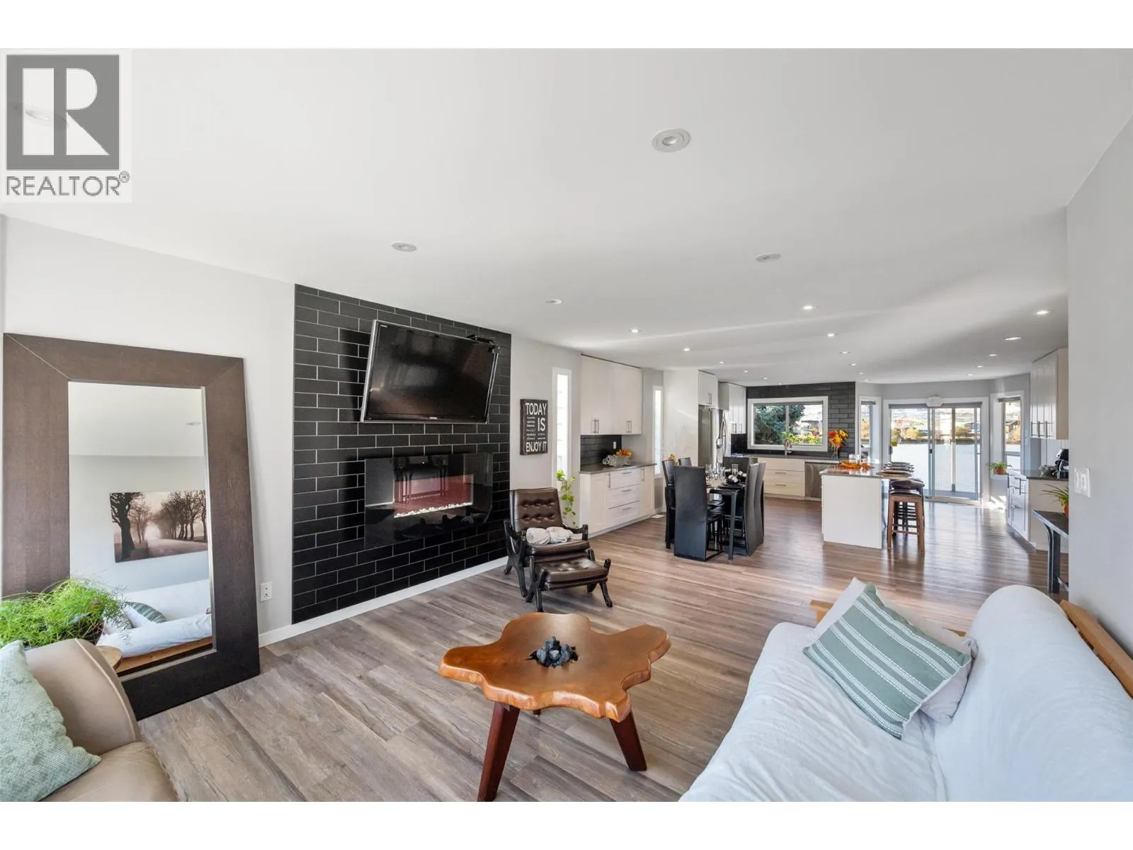 38 BAYVIEW Crescent
