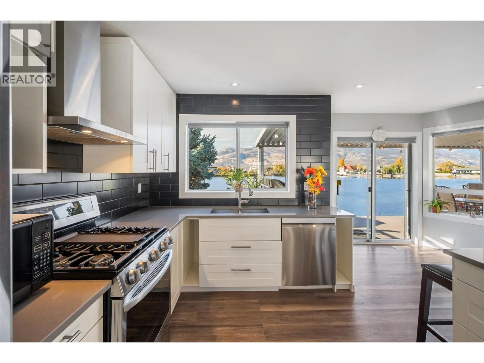 38 BAYVIEW Crescent