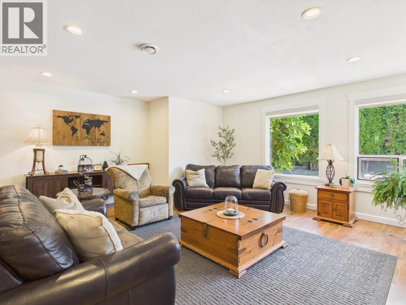 22 Willow Crescent