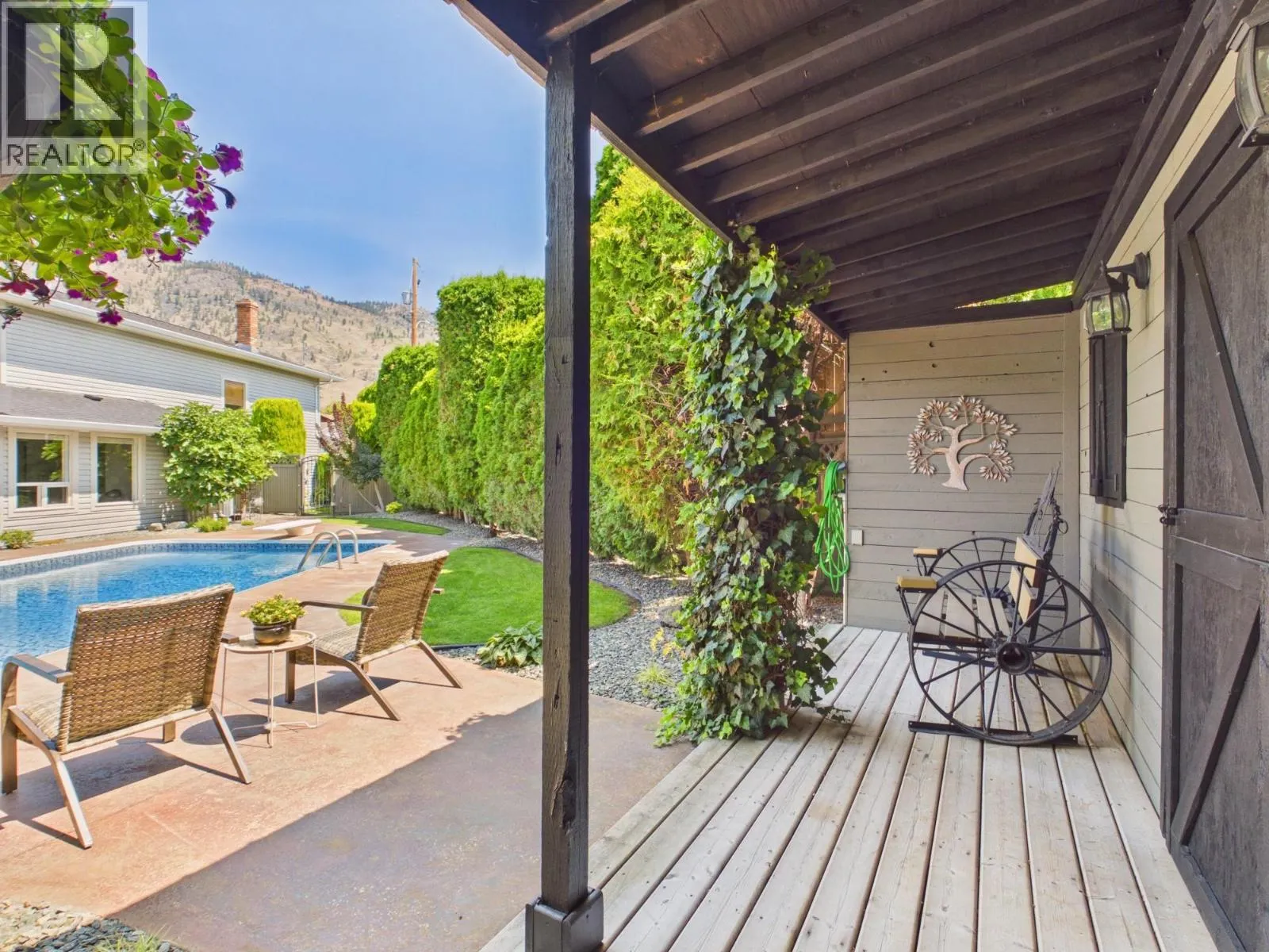22 Willow Crescent