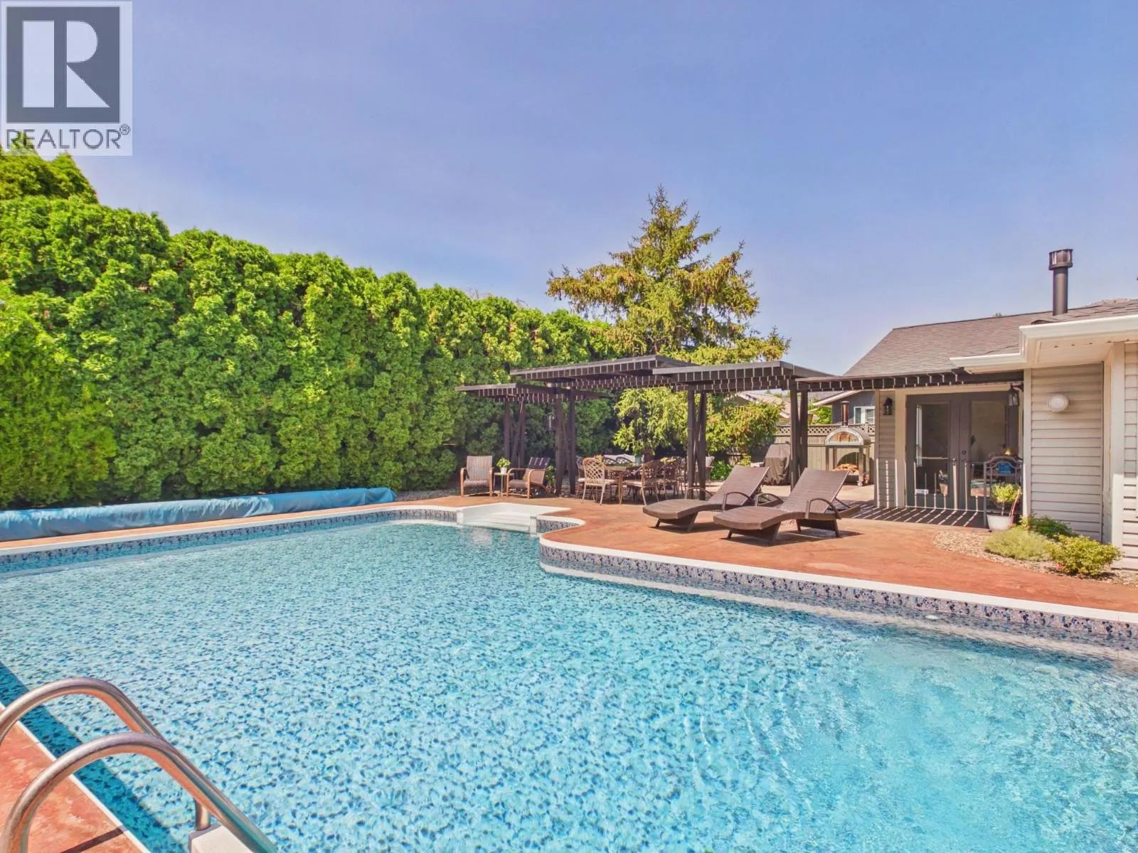 22 Willow Crescent