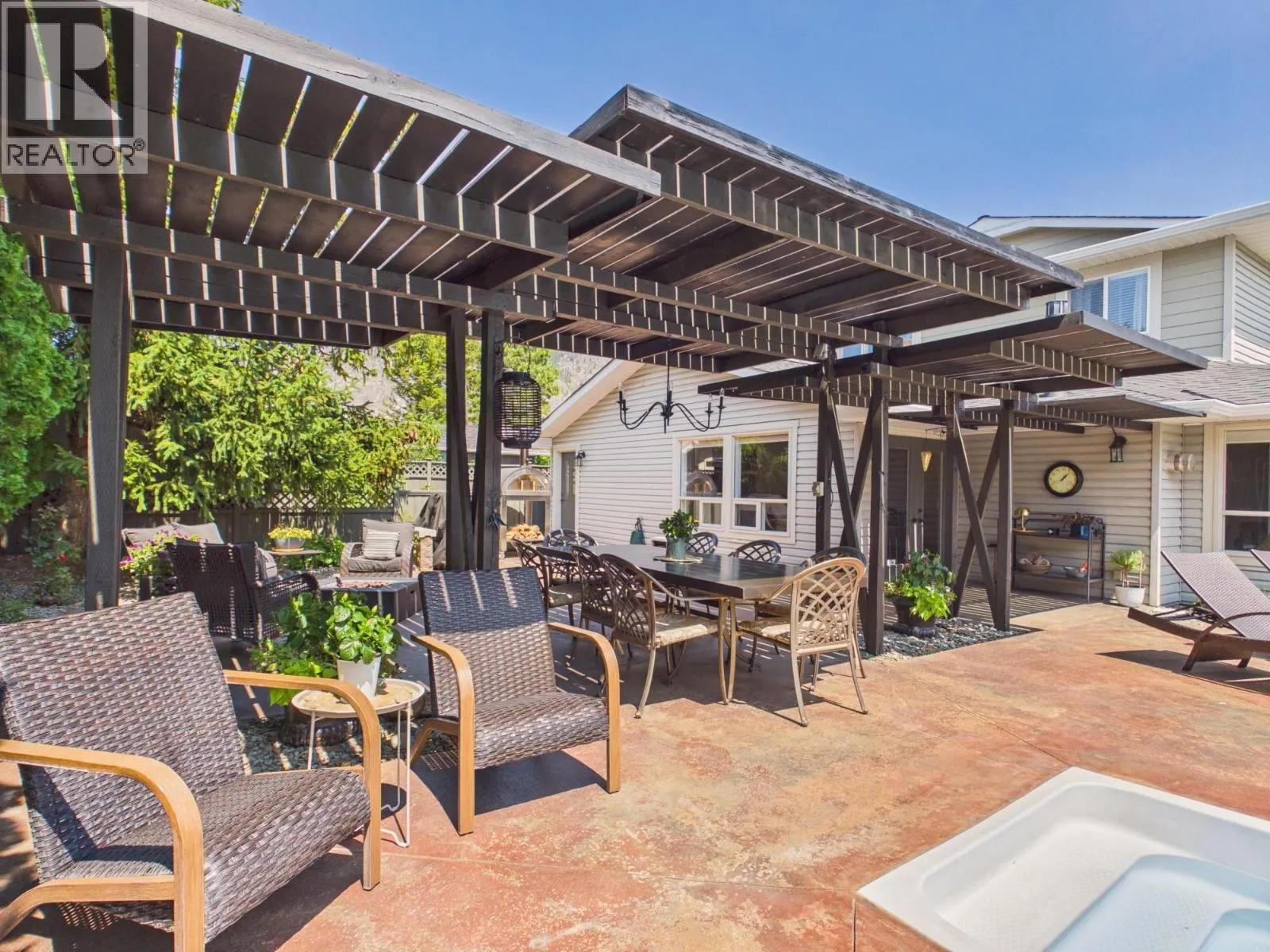 22 Willow Crescent