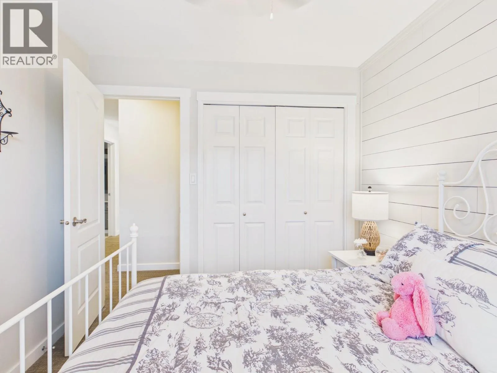 22 Willow Crescent