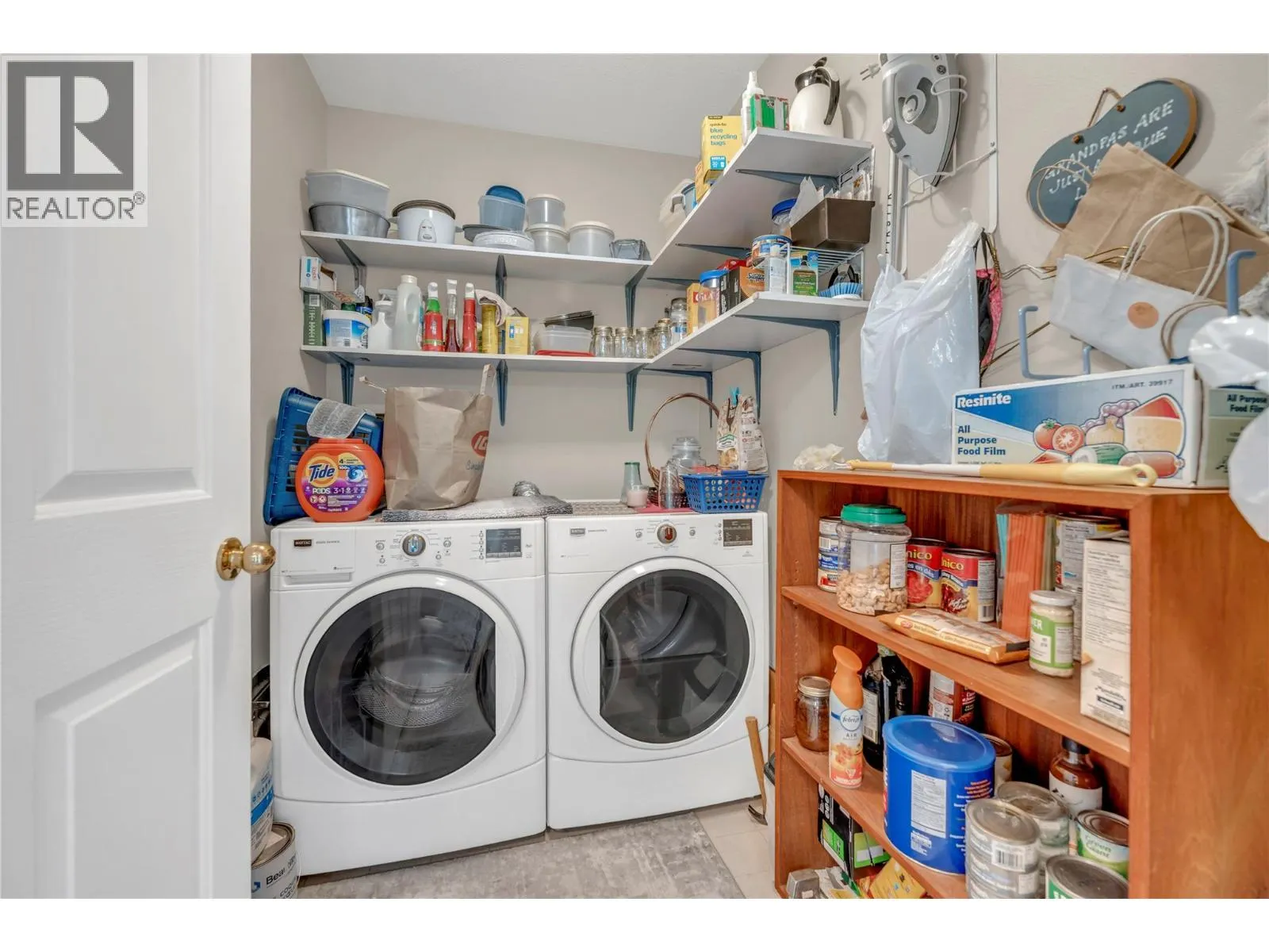 8907 Pineo Court Unit# 306