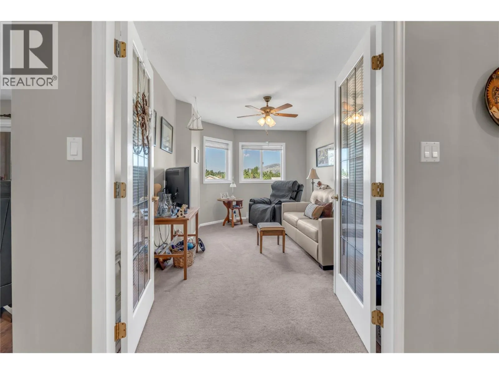 8907 Pineo Court Unit# 306