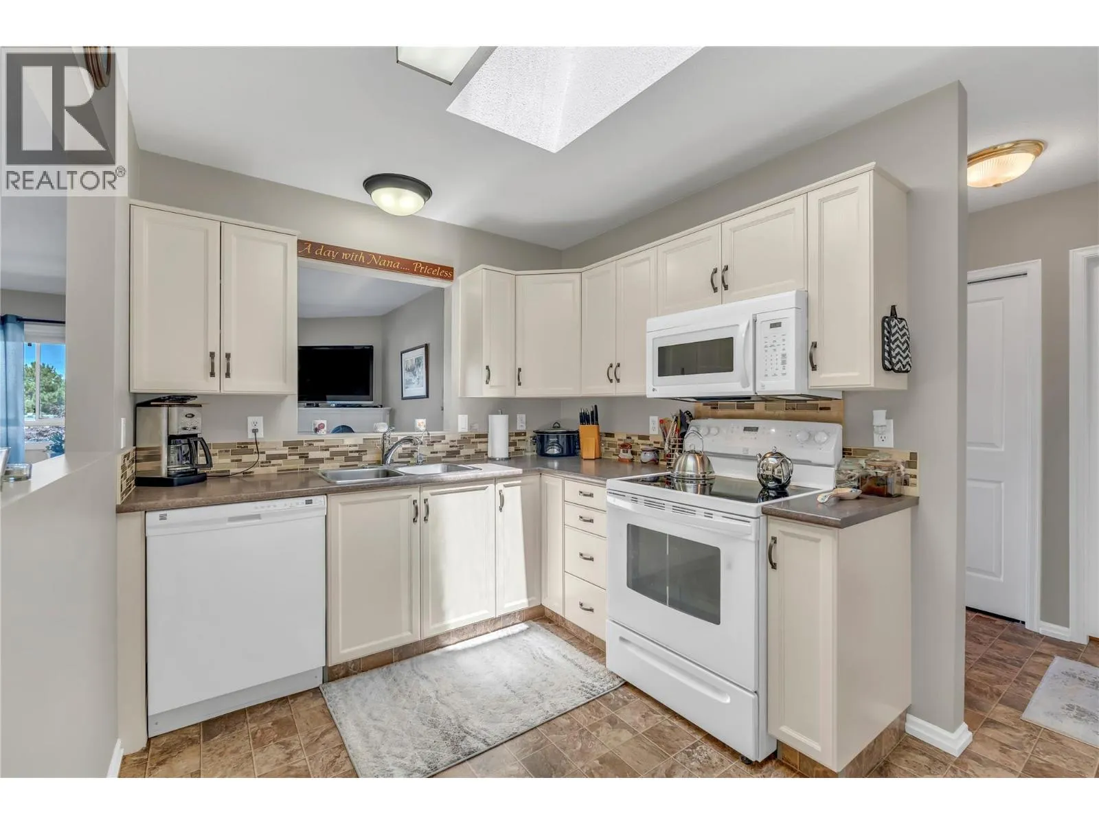 8907 Pineo Court Unit# 306
