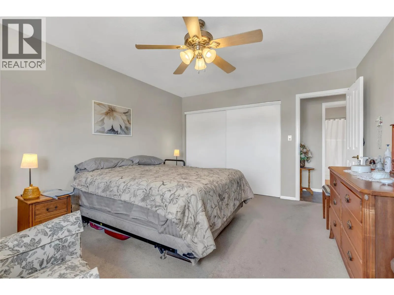 8907 Pineo Court Unit# 306