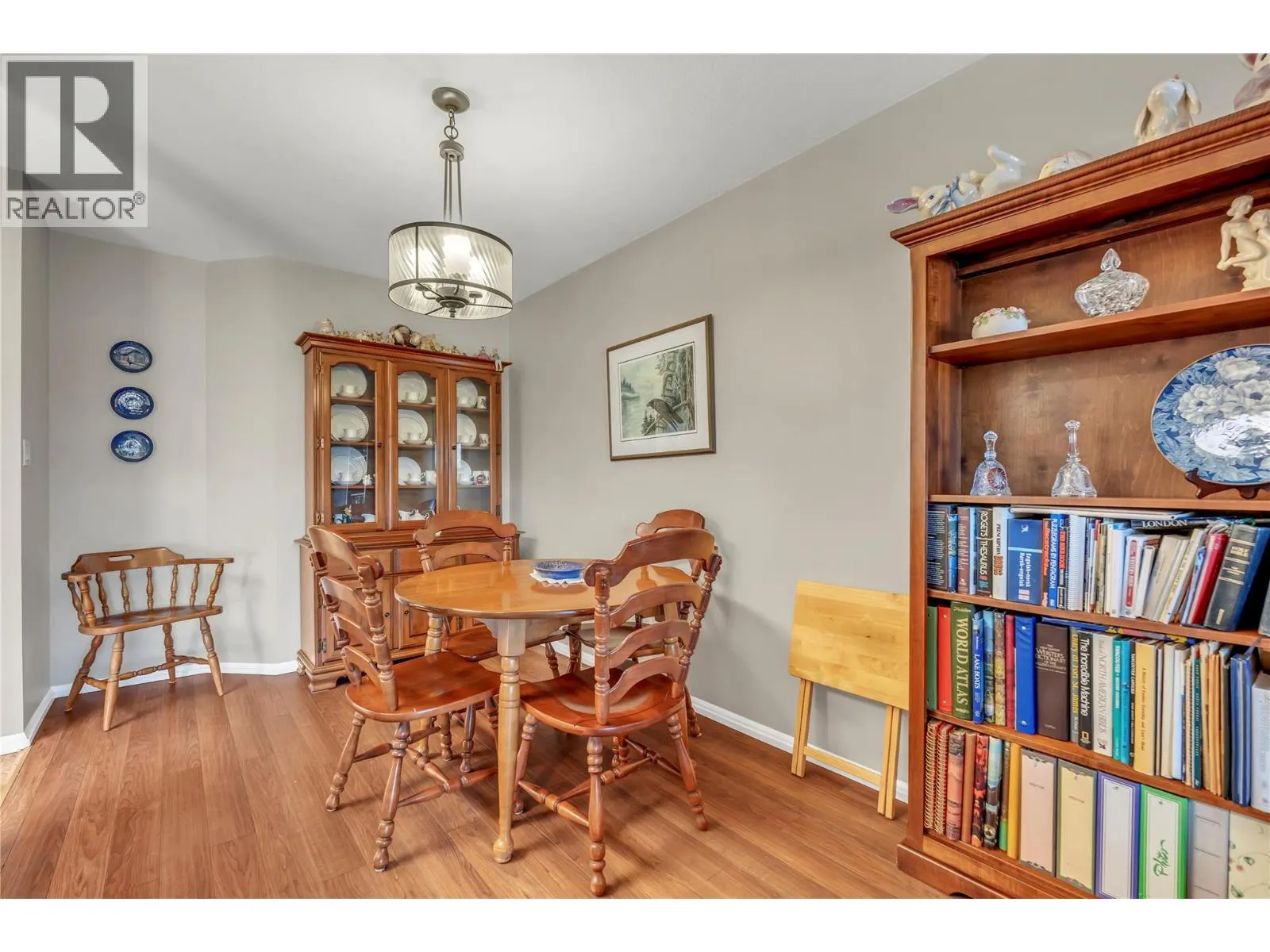 8907 Pineo Court Unit# 306