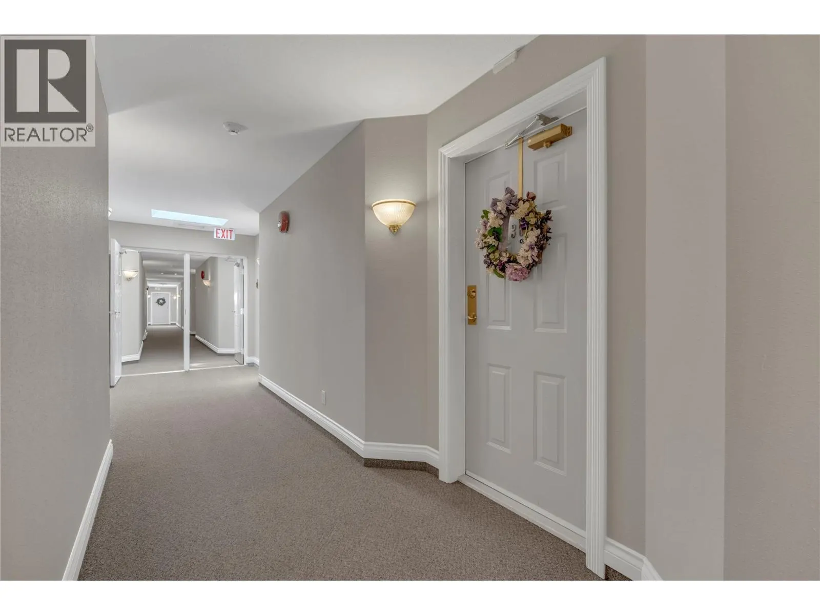 8907 Pineo Court Unit# 306