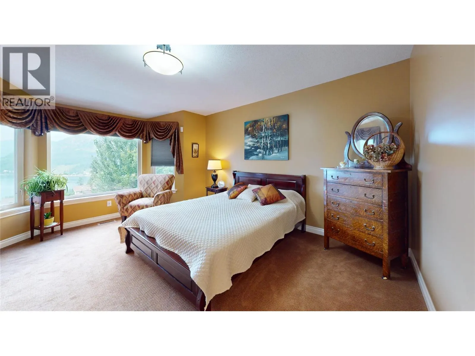 2595 Golf Course Drive