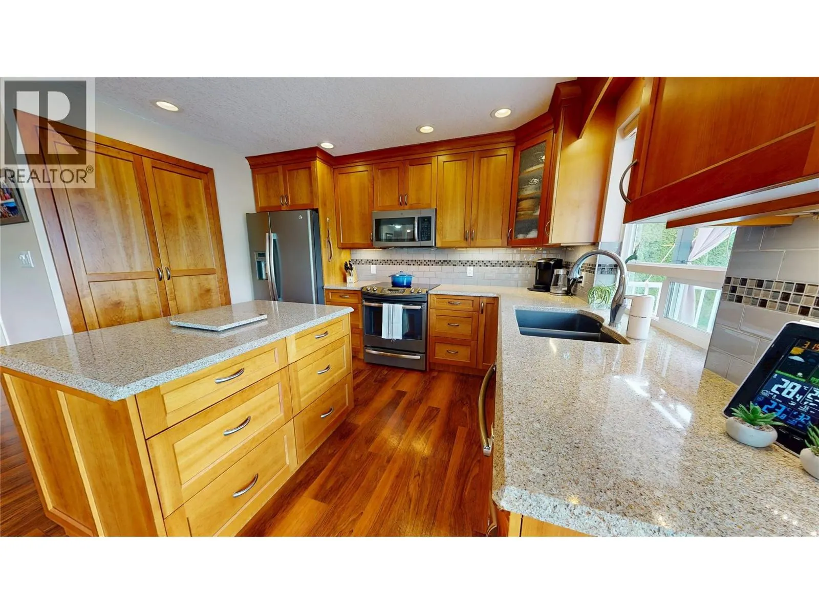 2595 Golf Course Drive