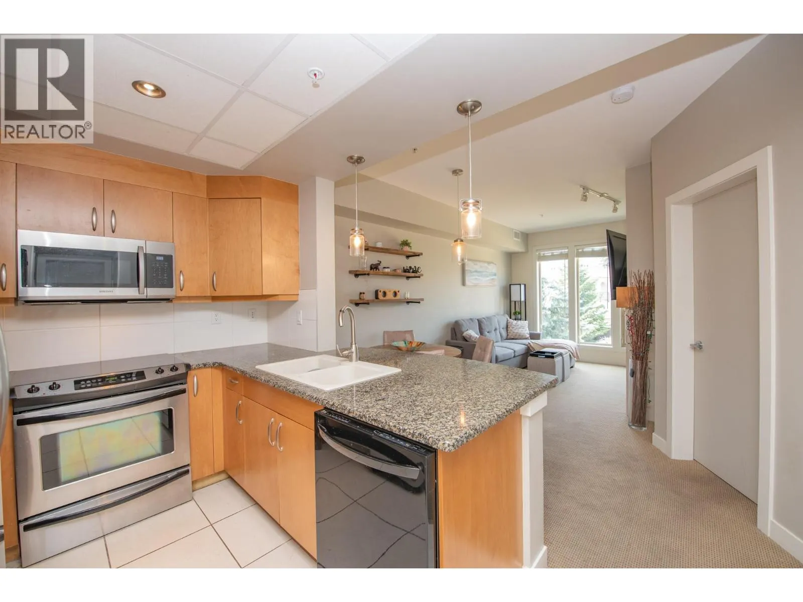 7343 Okanagan Landing Road Unit# 1213