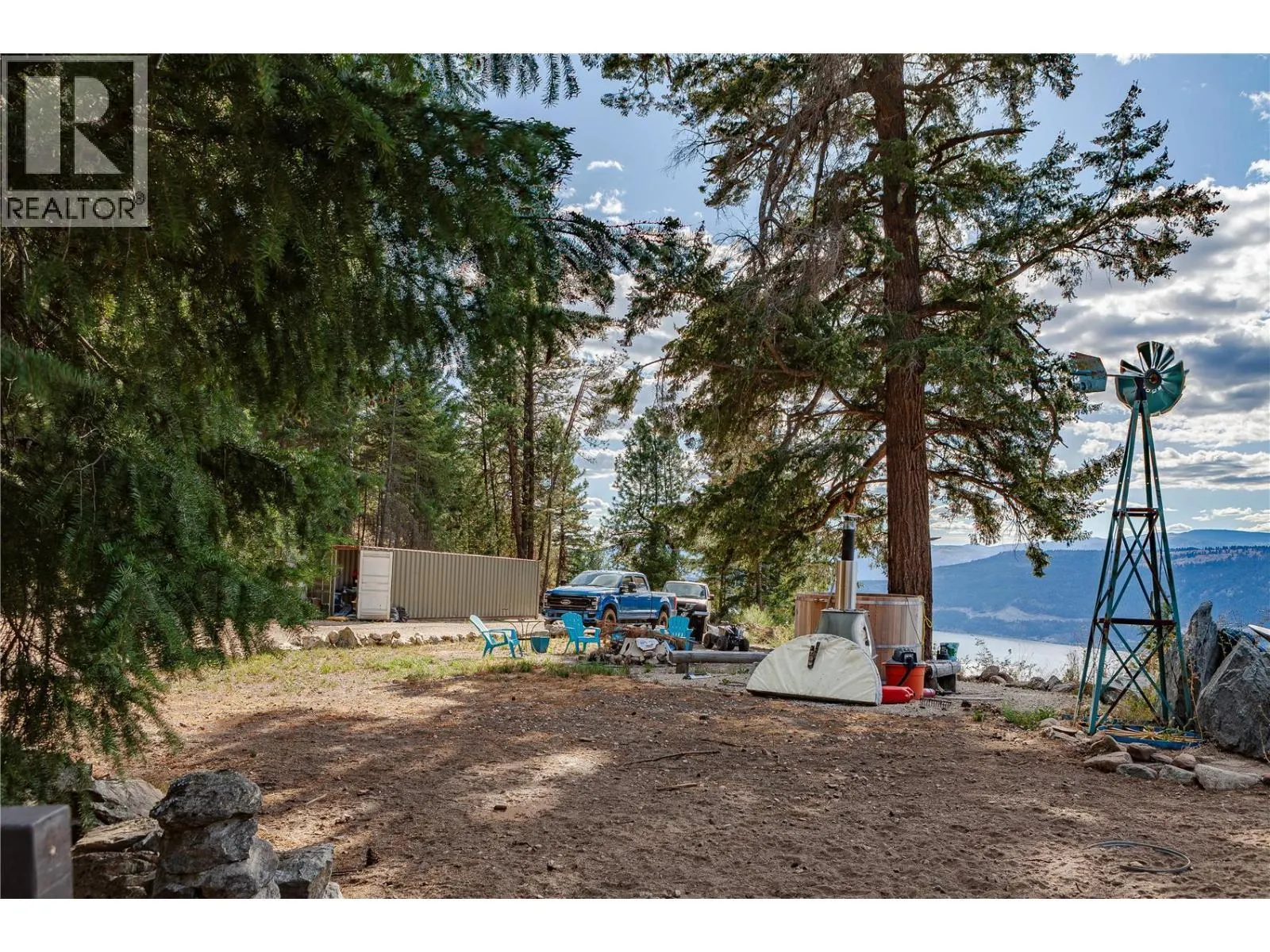 5572 Oyama Lake Road