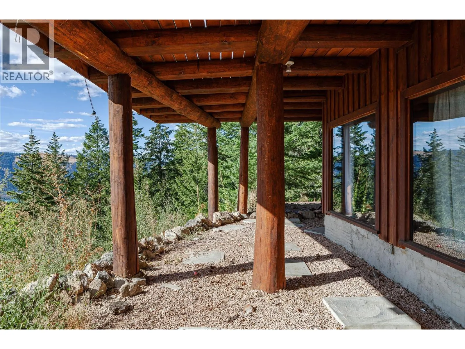 5572 Oyama Lake Road