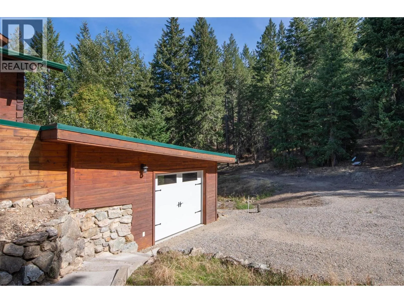 5572 Oyama Lake Road