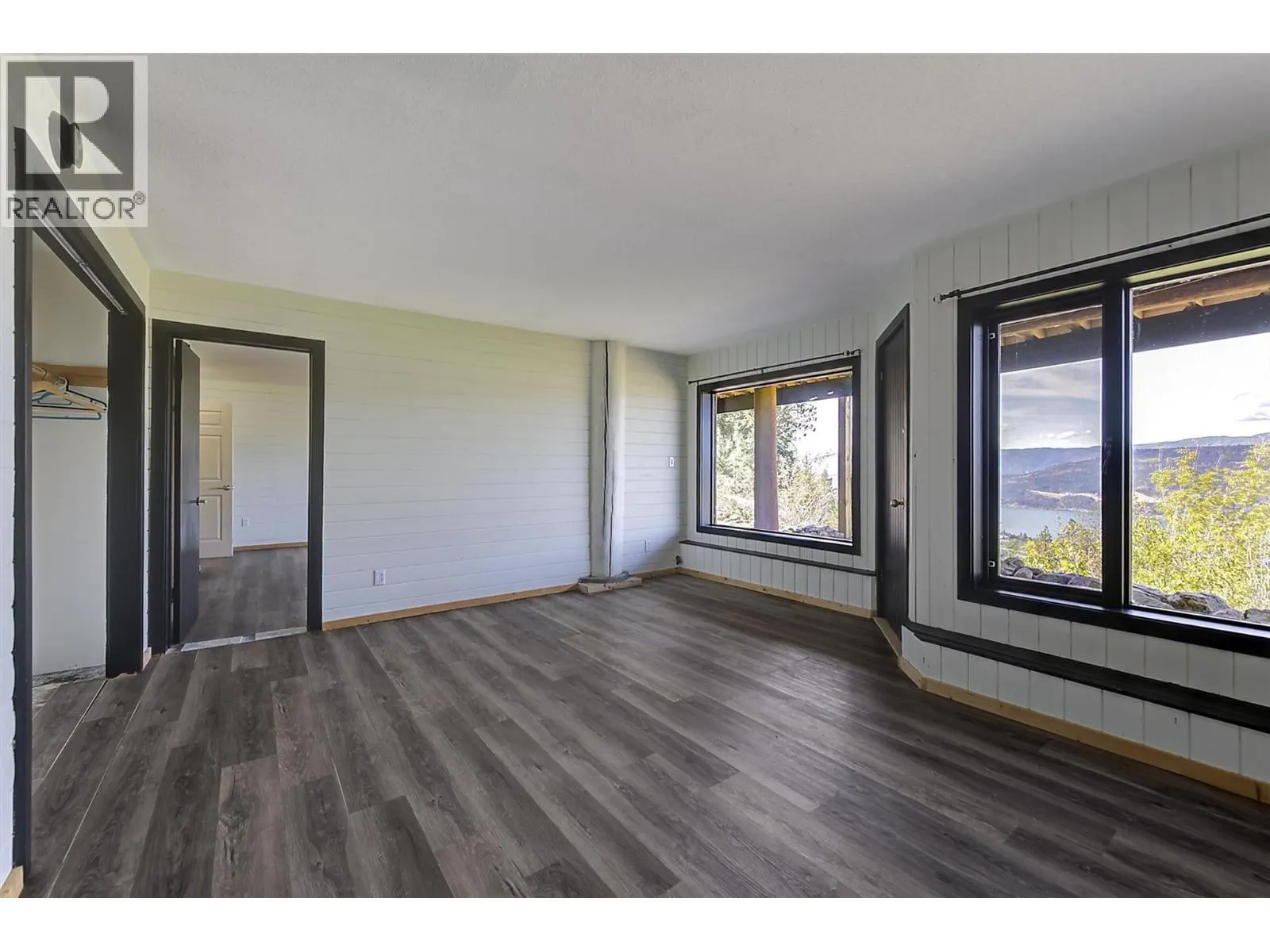 5572 Oyama Lake Road