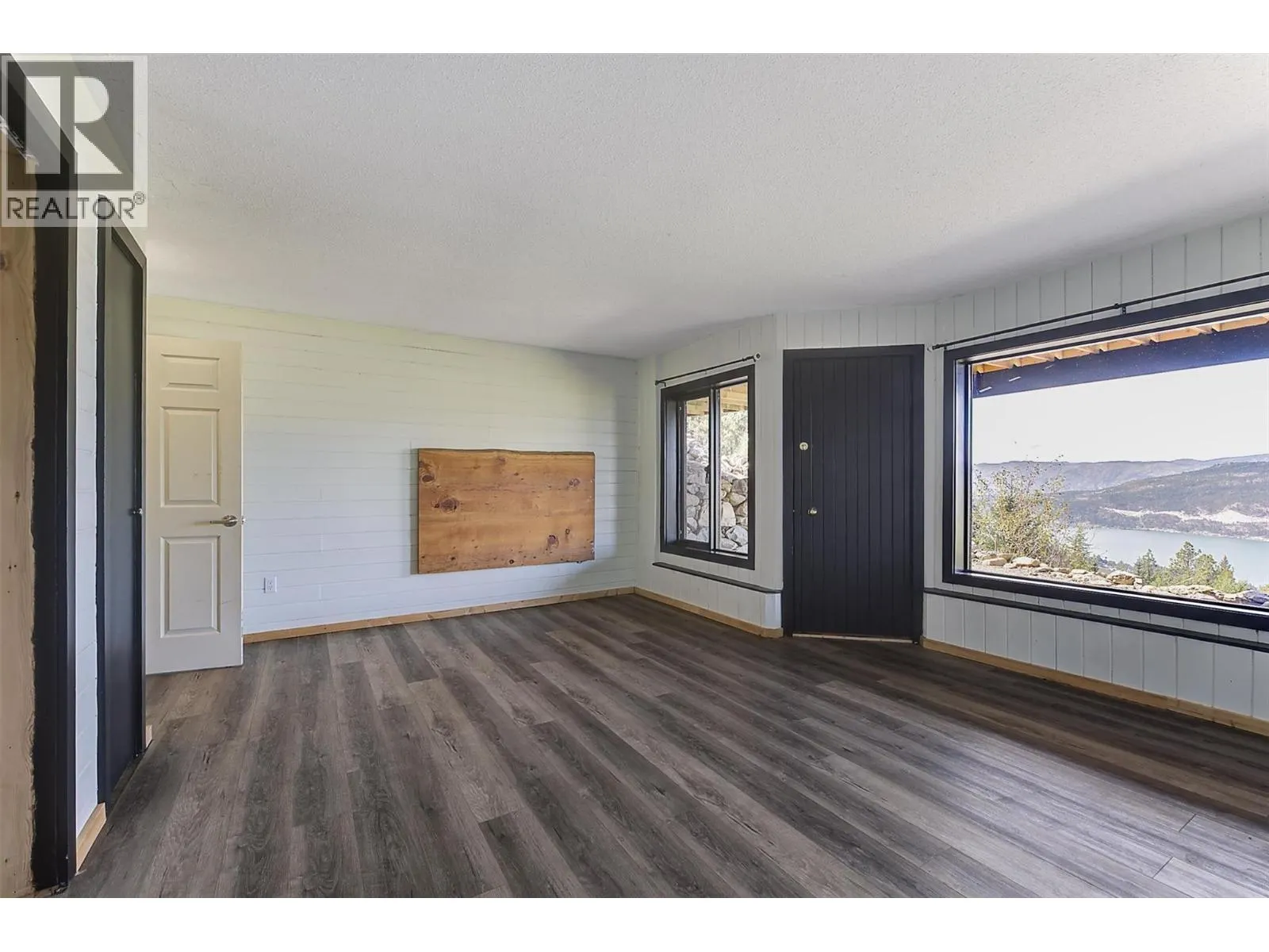 5572 Oyama Lake Road
