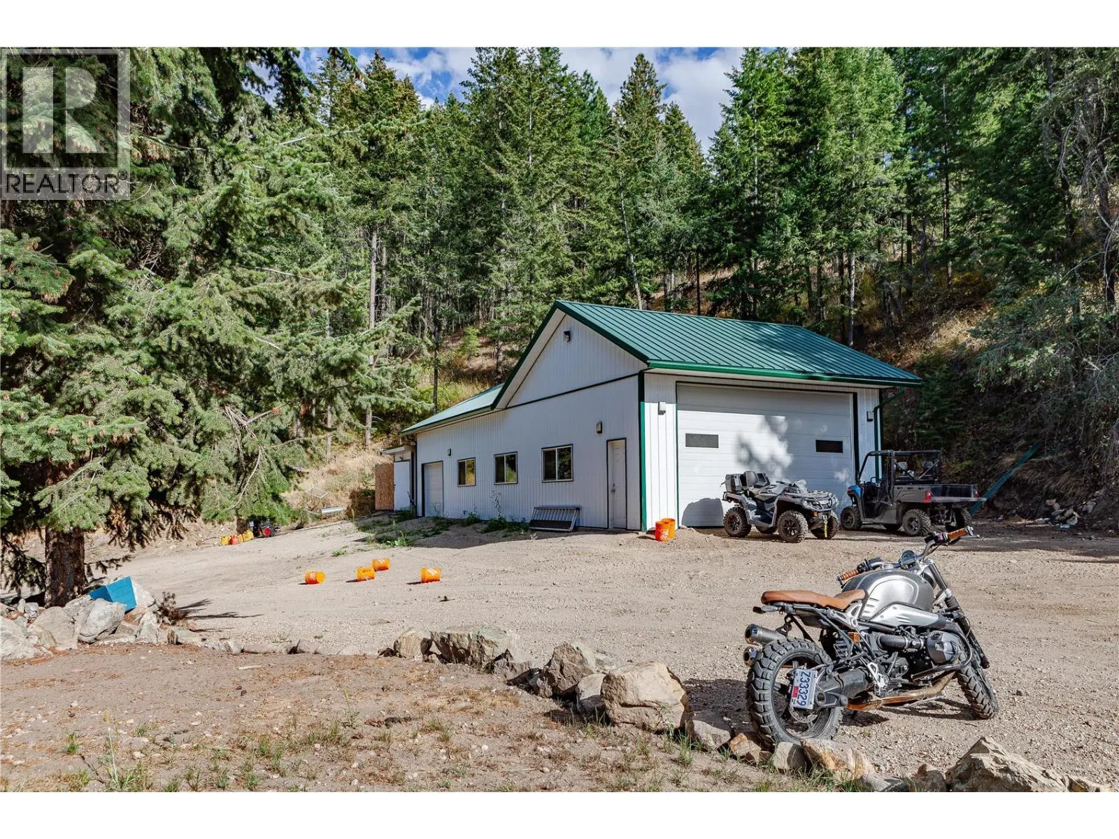 5572 Oyama Lake Road