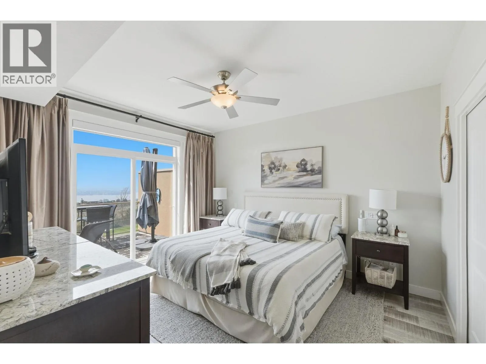 2000 Valleyview Drive Unit# 3