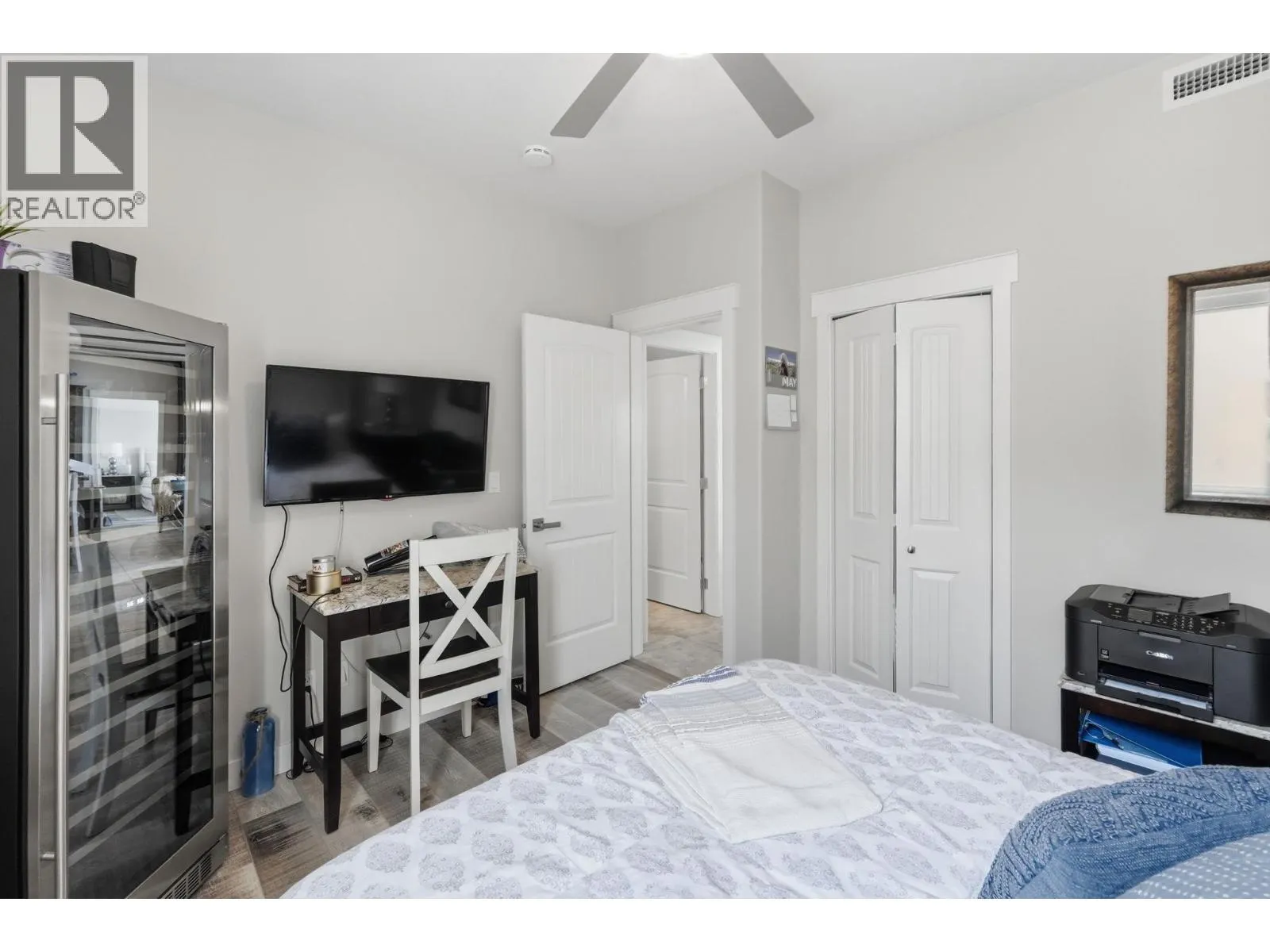 2000 Valleyview Drive Unit# 3