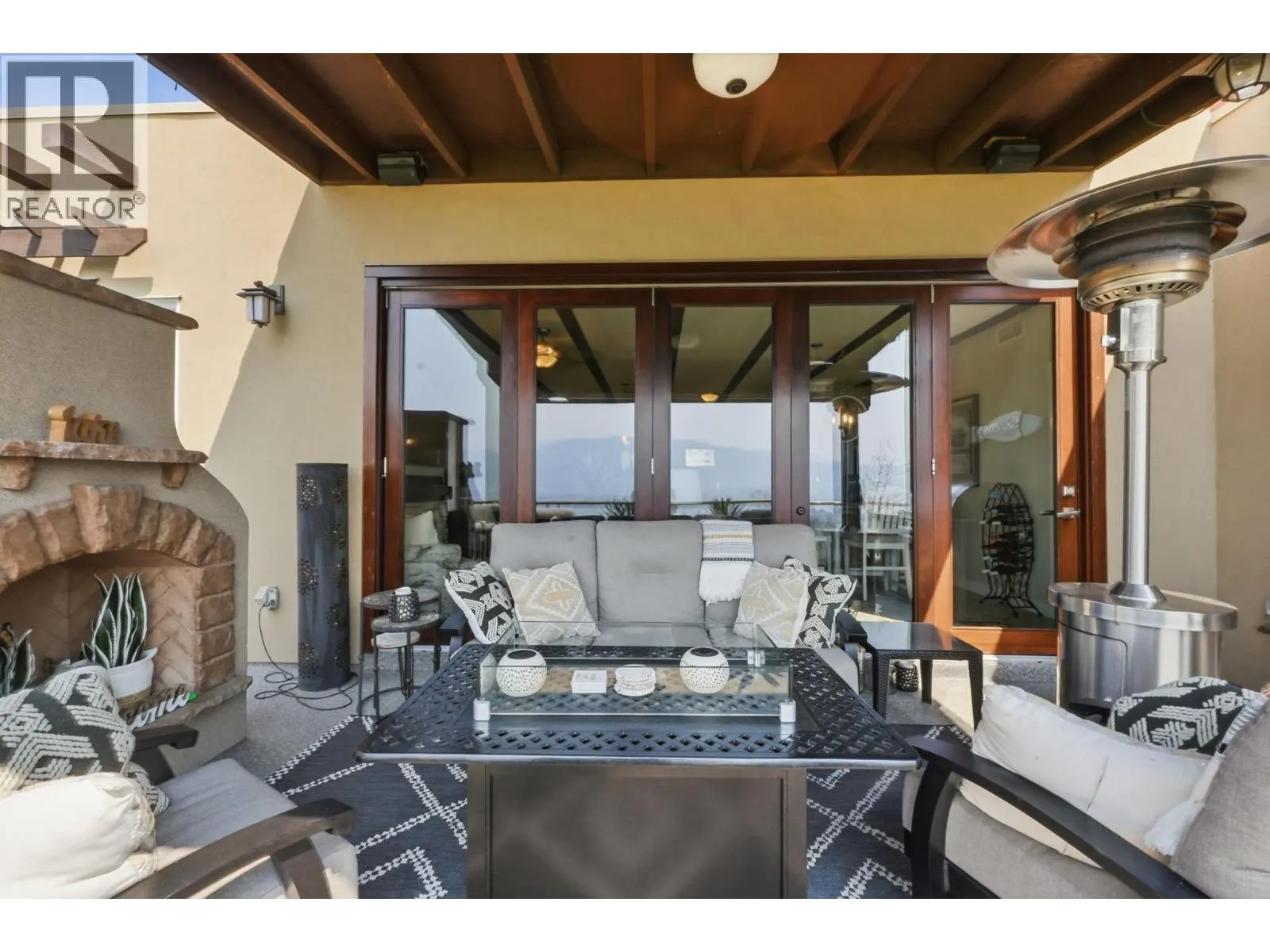 2000 Valleyview Drive Unit# 3