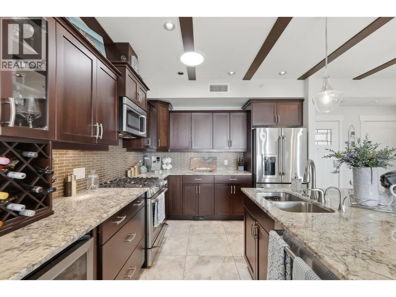 2000 Valleyview Drive Unit# 3