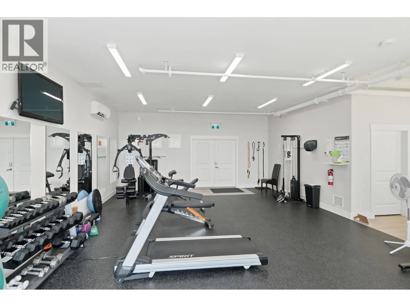 2000 Valleyview Drive Unit# 3