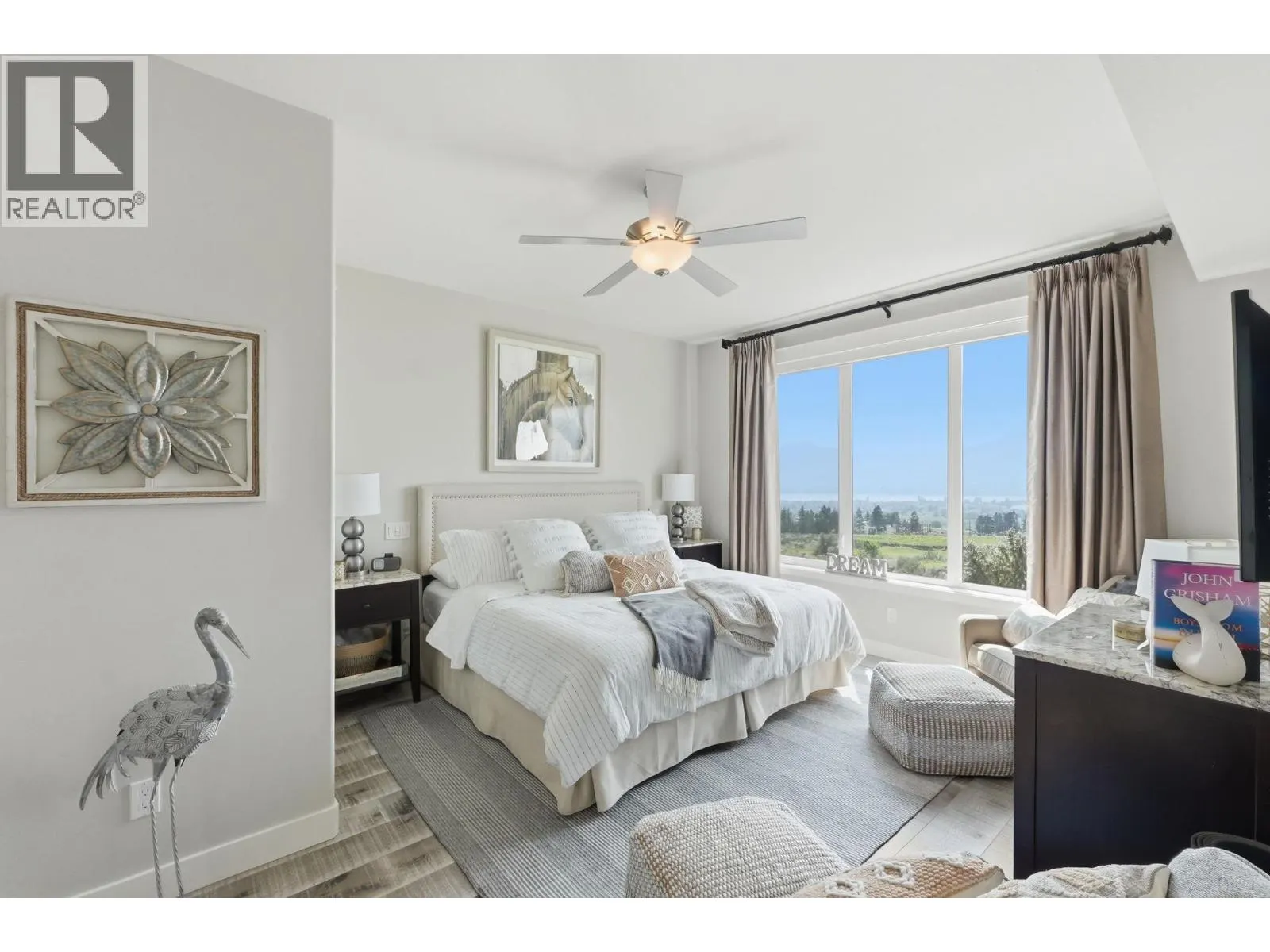 2000 Valleyview Drive Unit# 3