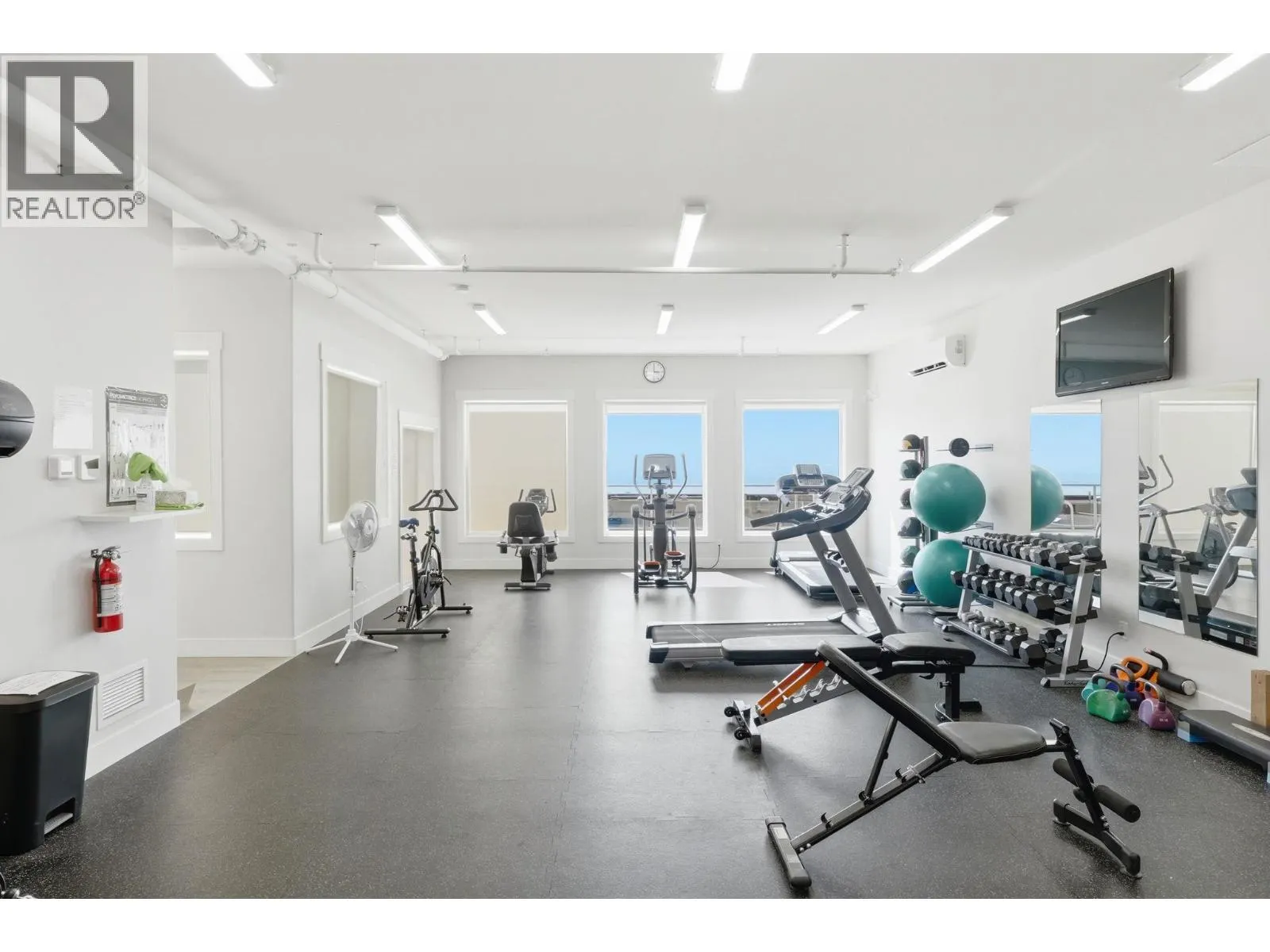 2000 Valleyview Drive Unit# 3