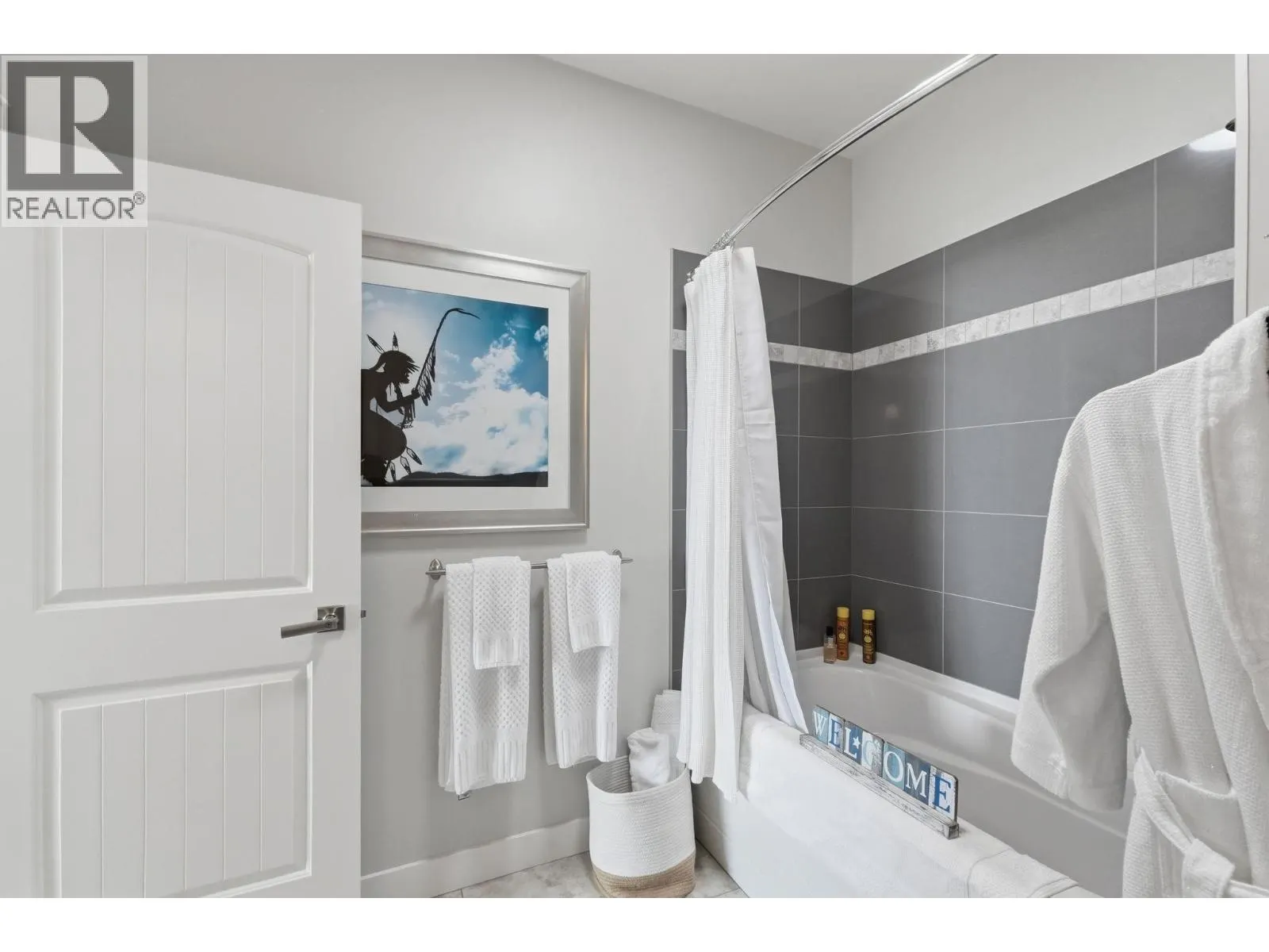 2000 Valleyview Drive Unit# 3