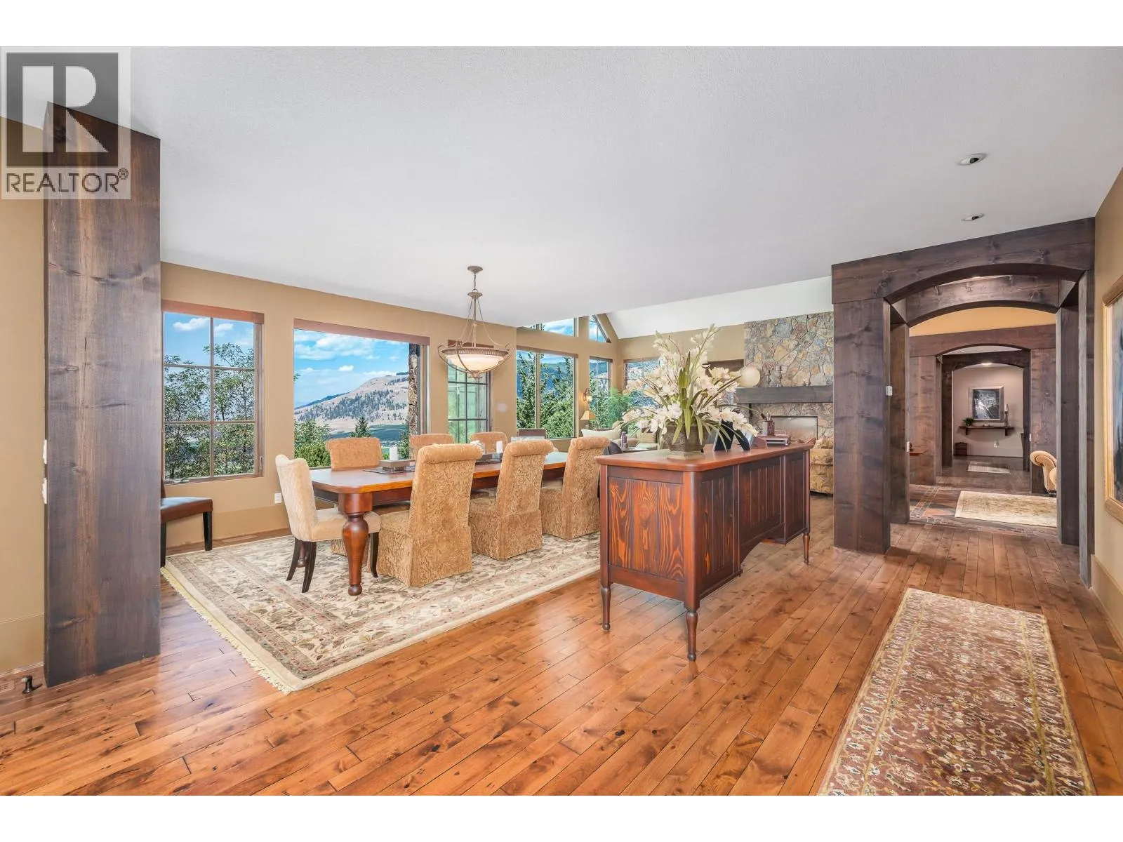 3006 Coachwood Crescent