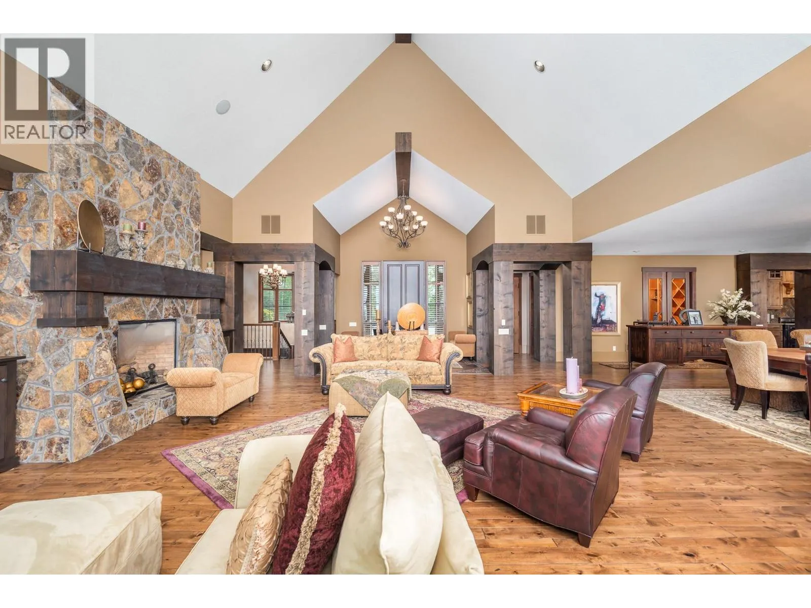 3006 Coachwood Crescent