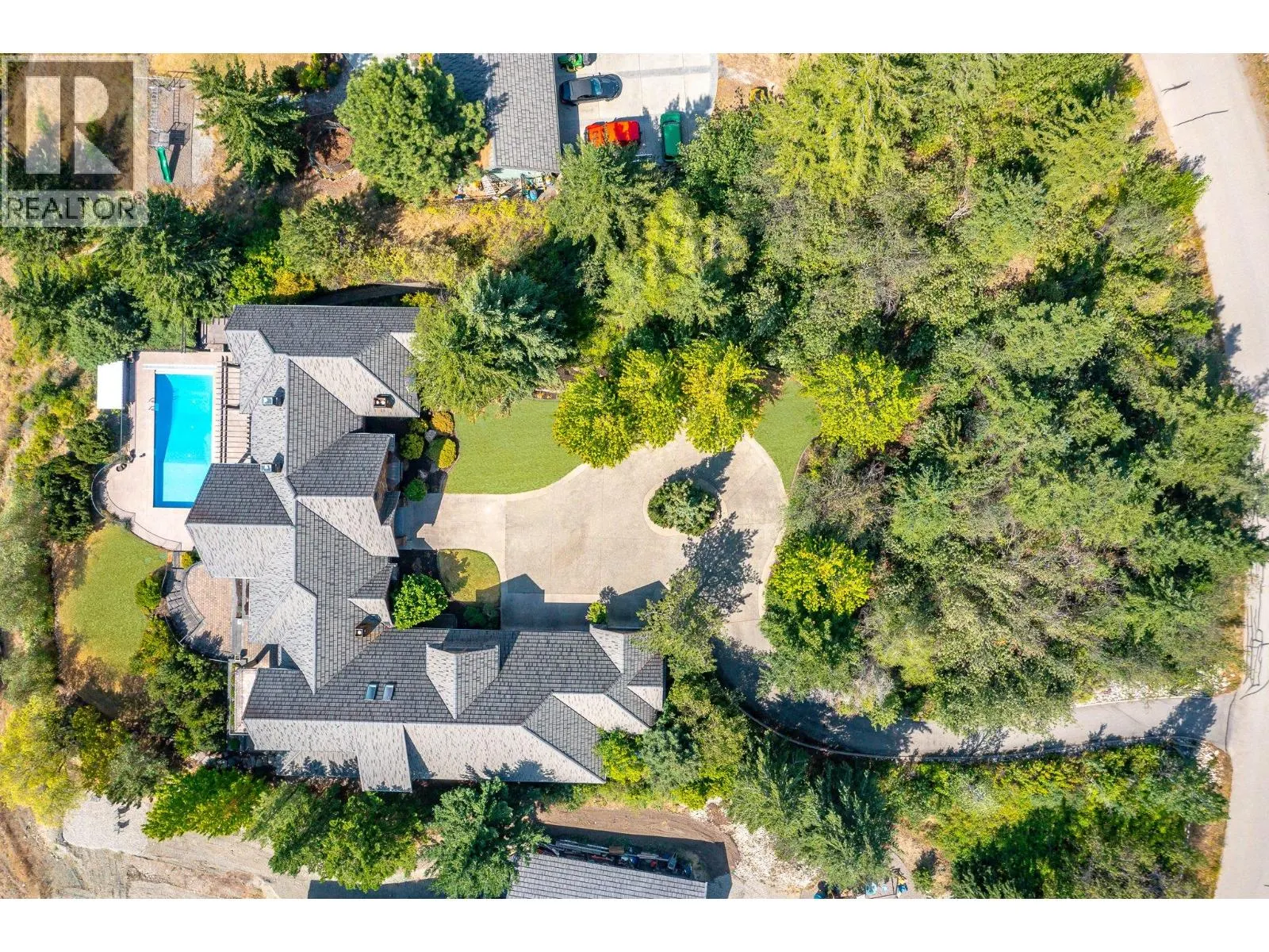 3006 Coachwood Crescent
