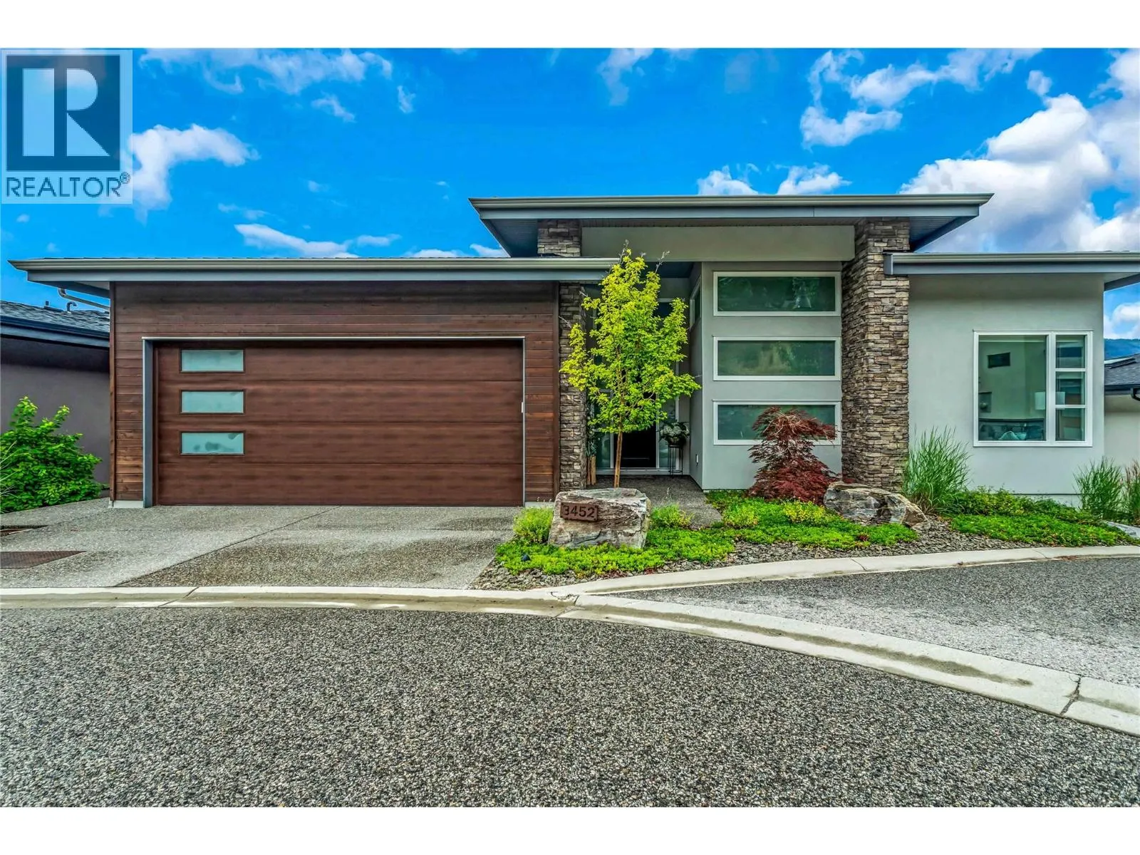 3452 Blue Grass Lane