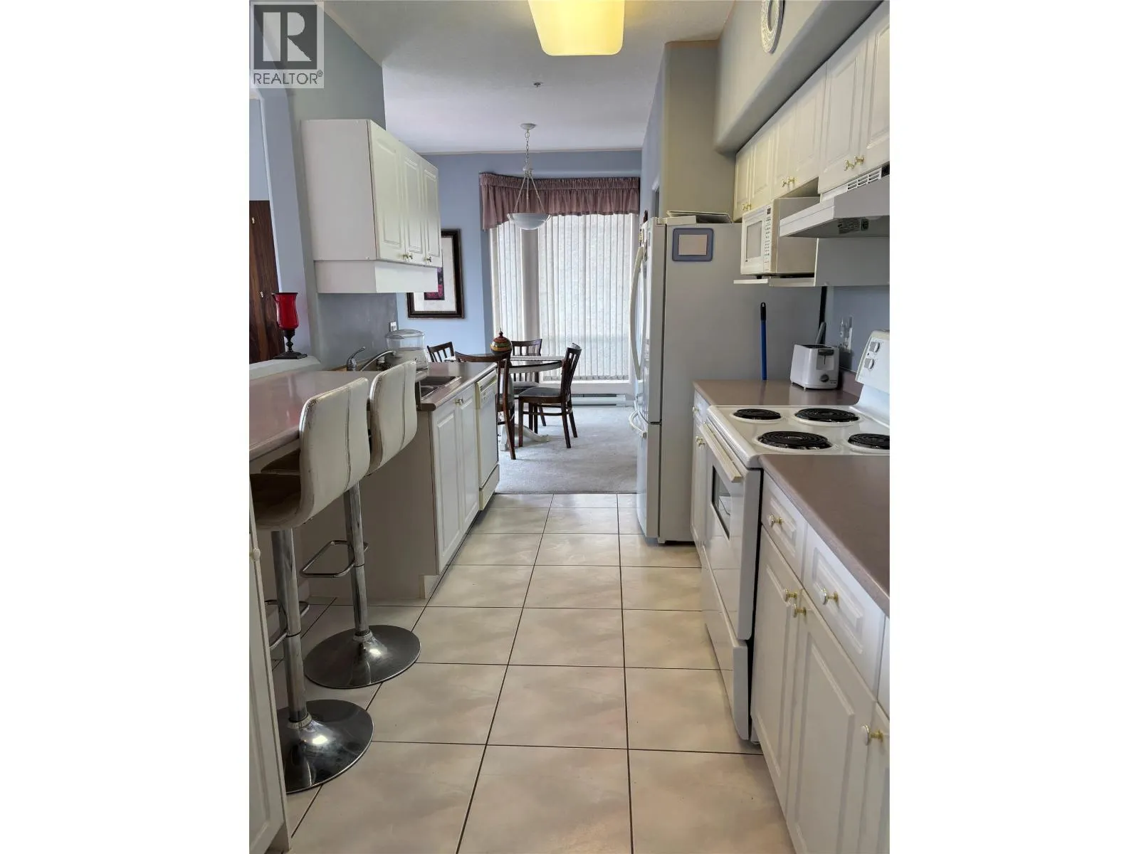 3221 Centennial Drive Unit# 401