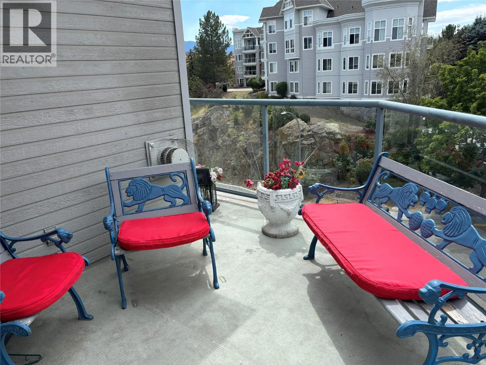 3221 Centennial Drive Unit# 401
