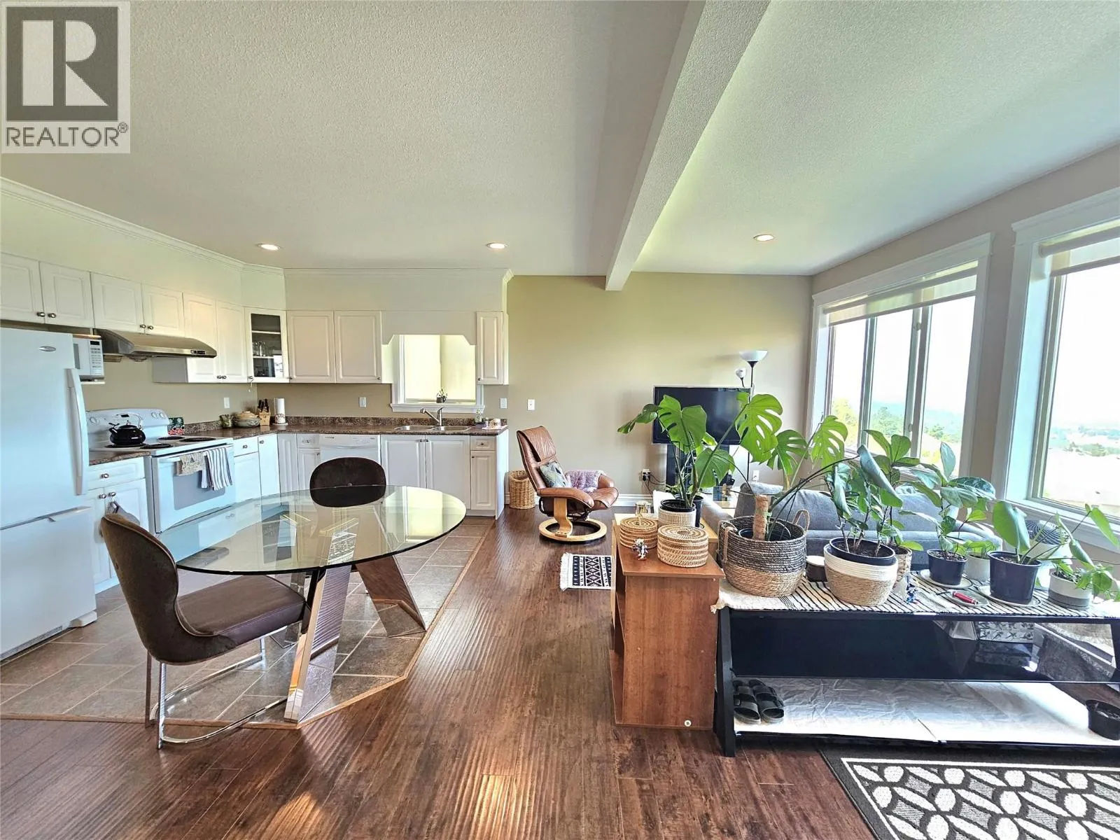 1494 Montenegro Drive
