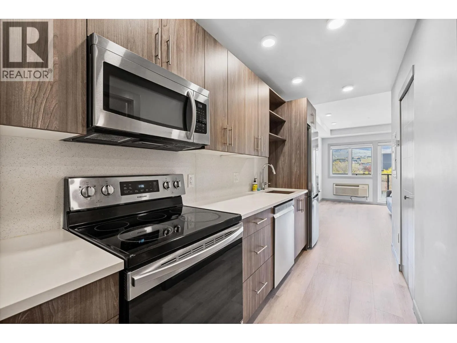 345 Dougall Road N Unit# 320