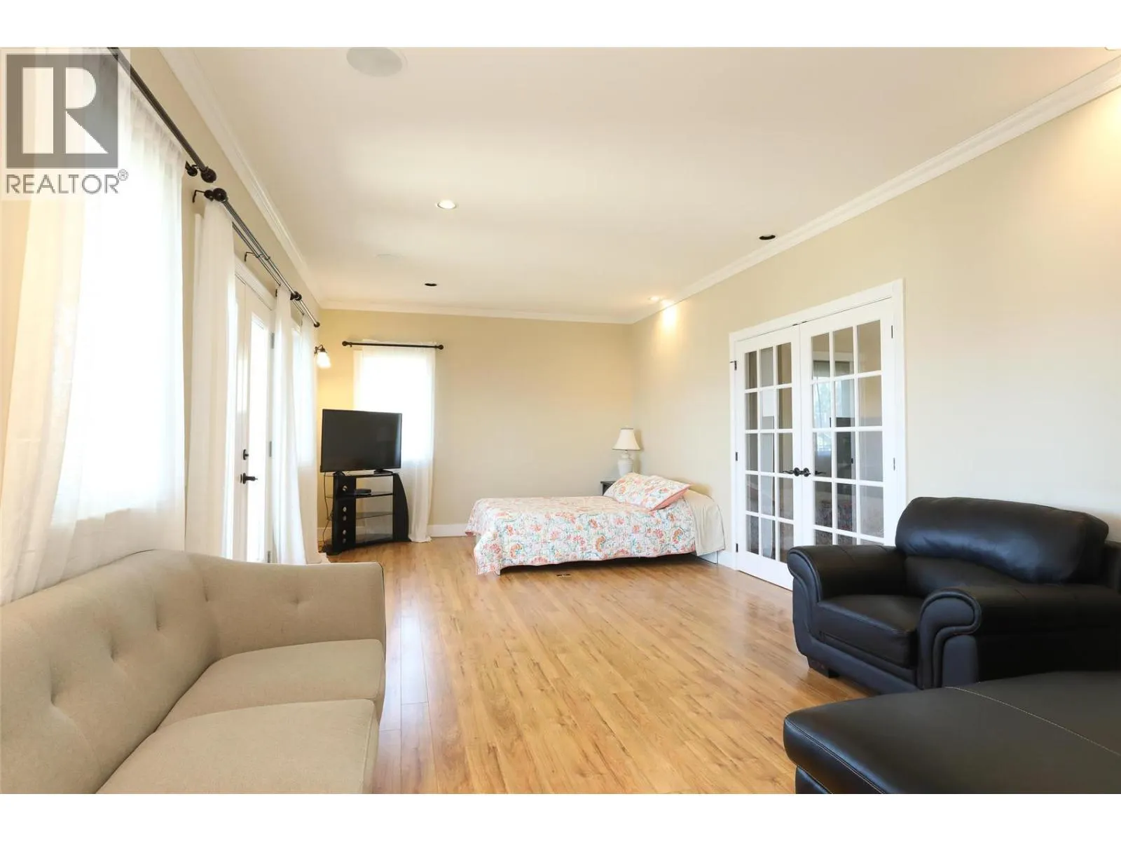 390 Quilchena Drive