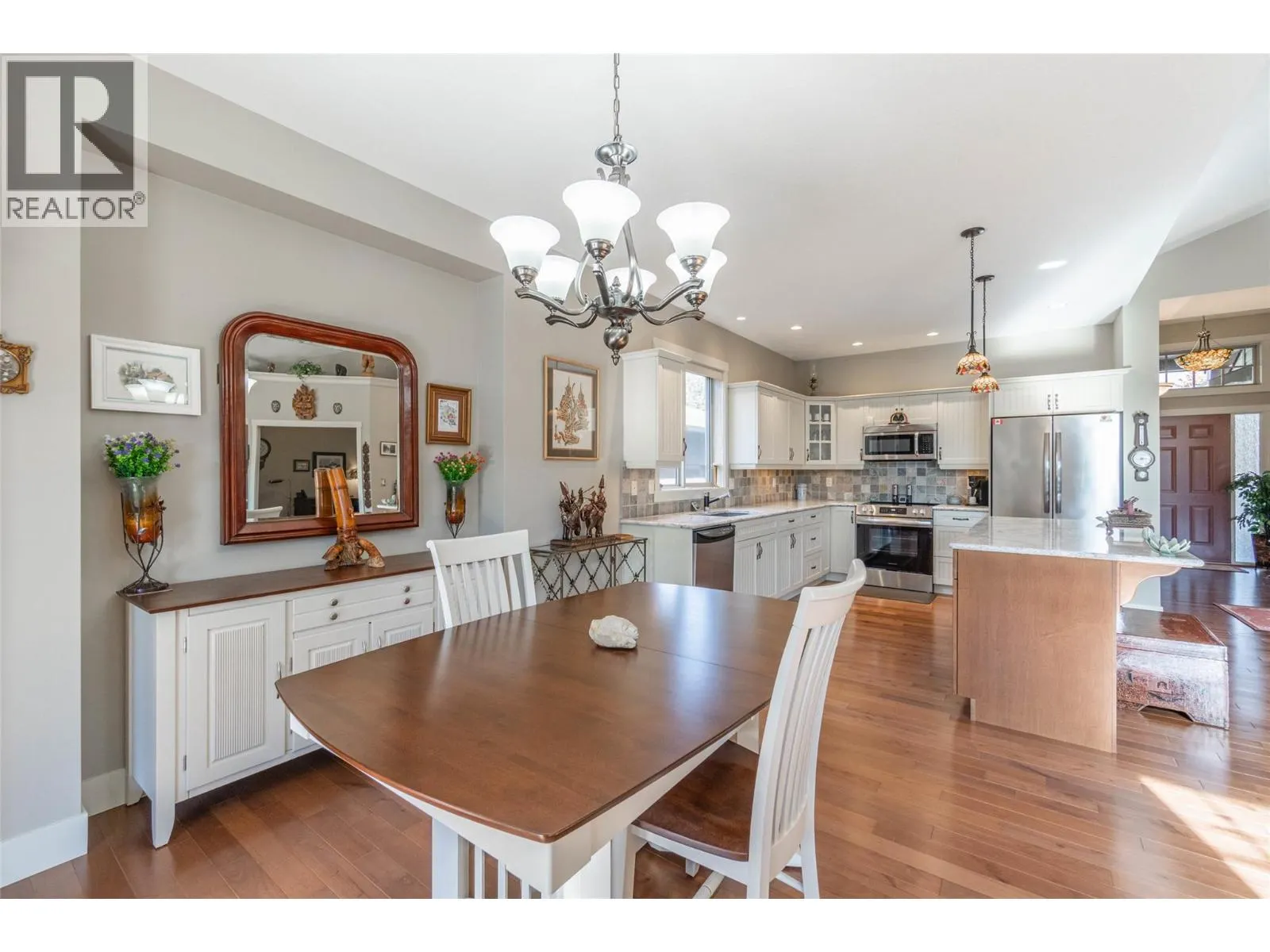 6833 MEADOWS Drive Unit# 28