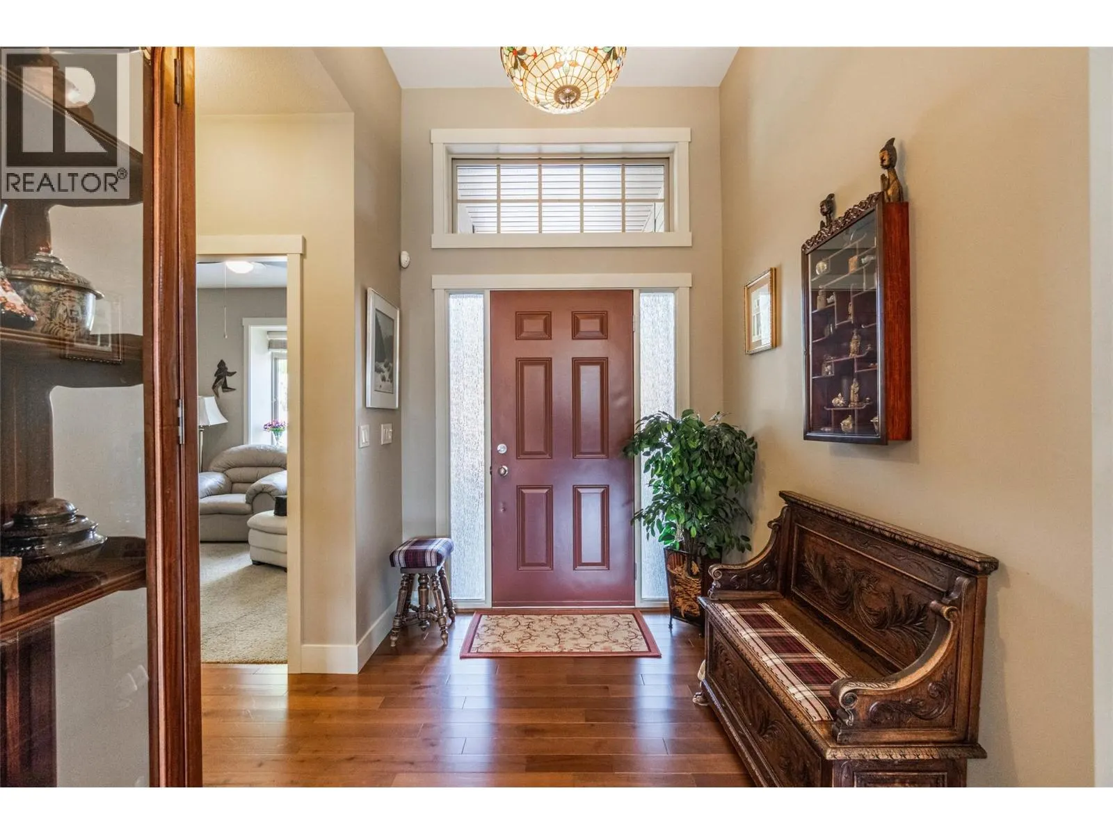 6833 MEADOWS Drive Unit# 28