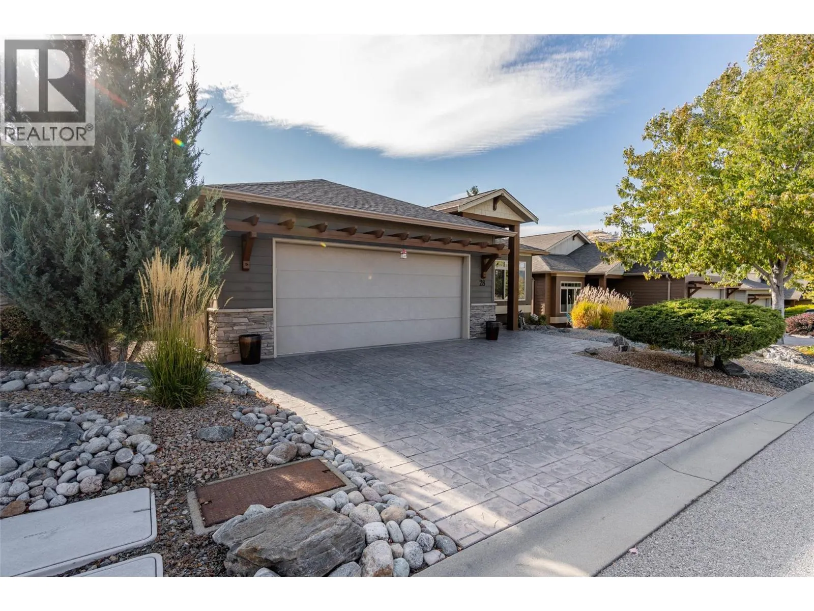 6833 MEADOWS Drive Unit# 28